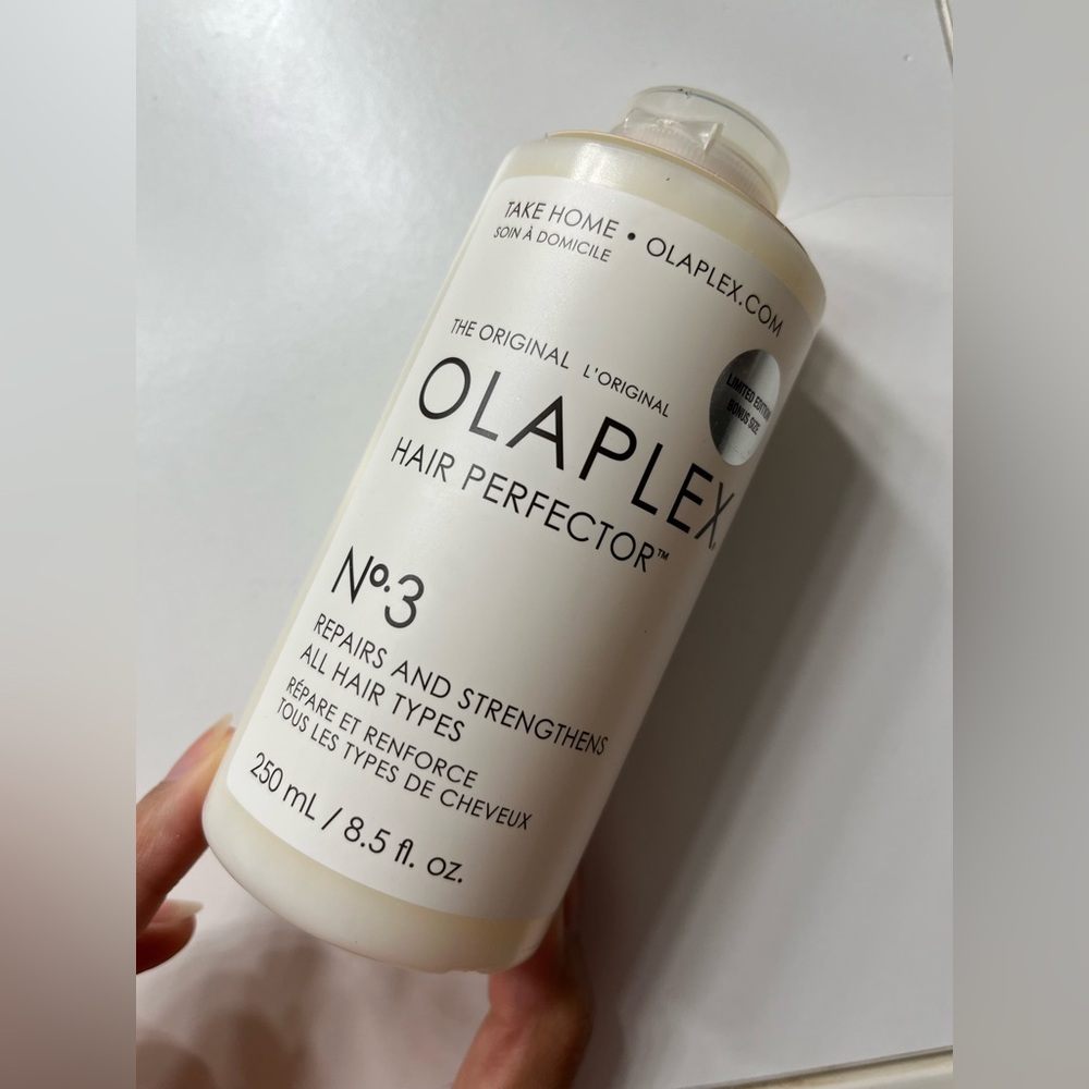 OLAPLEX No. 3 Hair Treatment - White Bottle